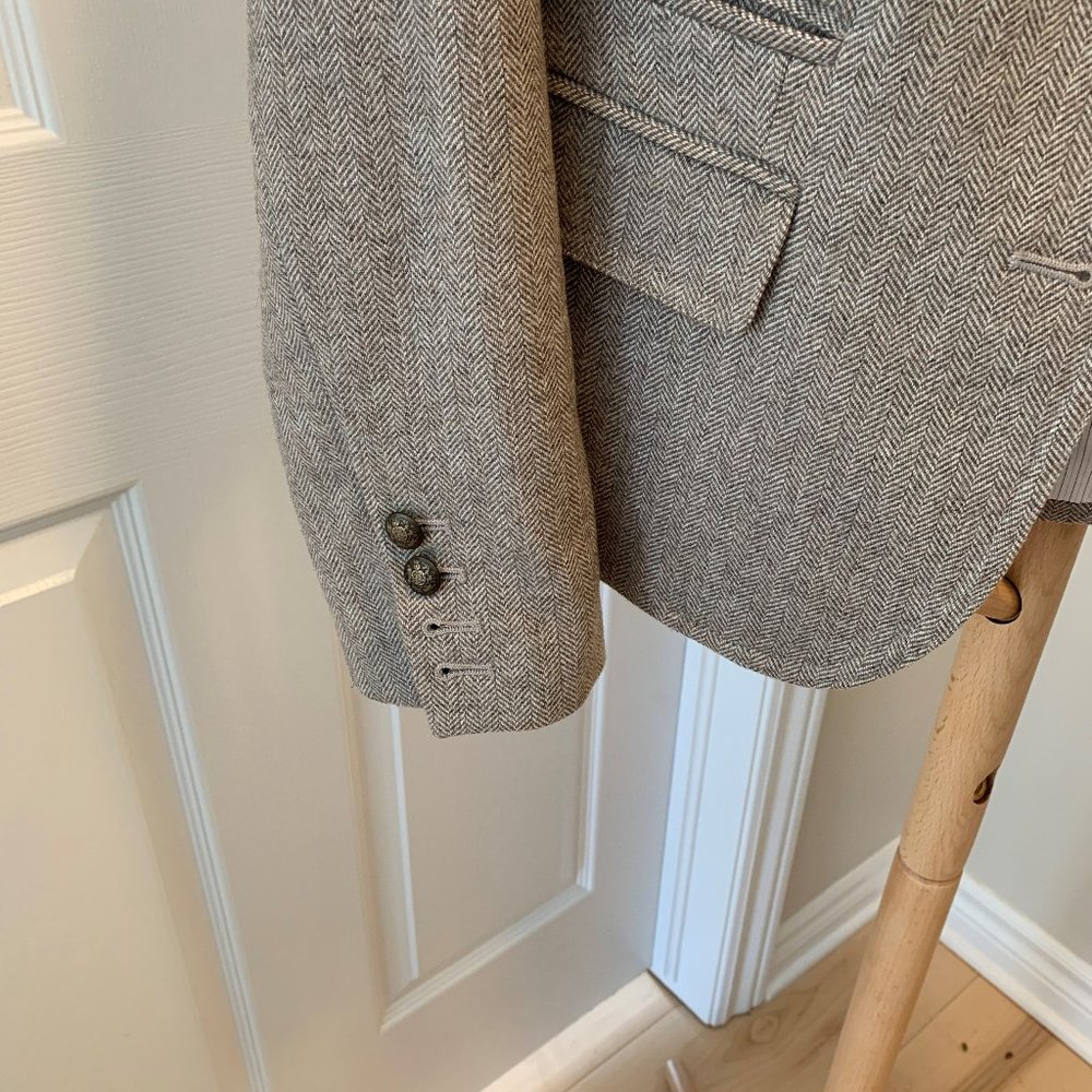Blazer - Picture 2 of 5